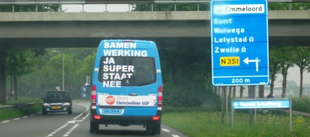Campagnebus in Flevoland 150509